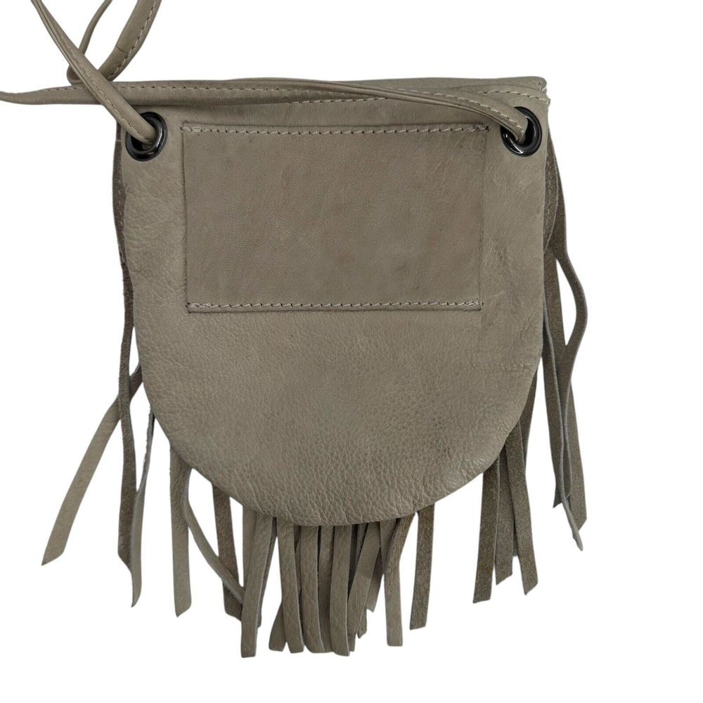 Cut N Paste Free People Small Beige Leather‎ Purse Bag With Fringe Crossbody - Picture 3 of 8